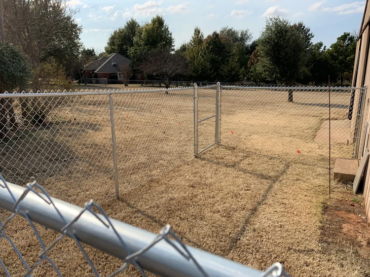 Fence repair services field