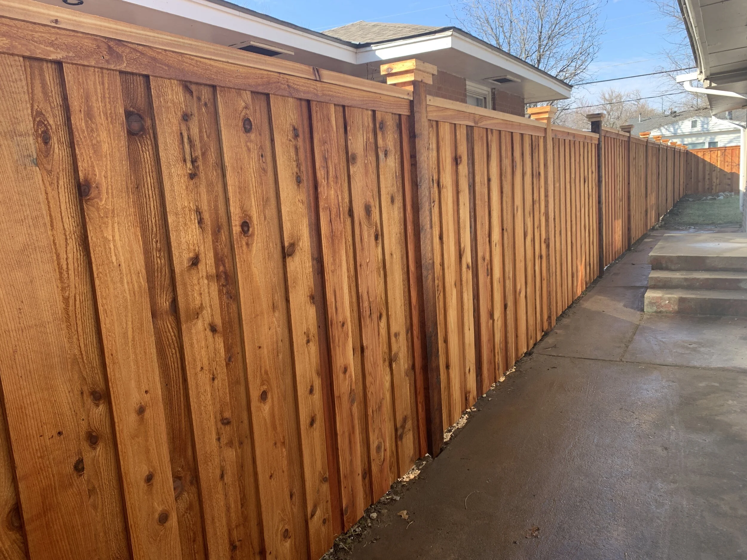 Fence replacement contractor job